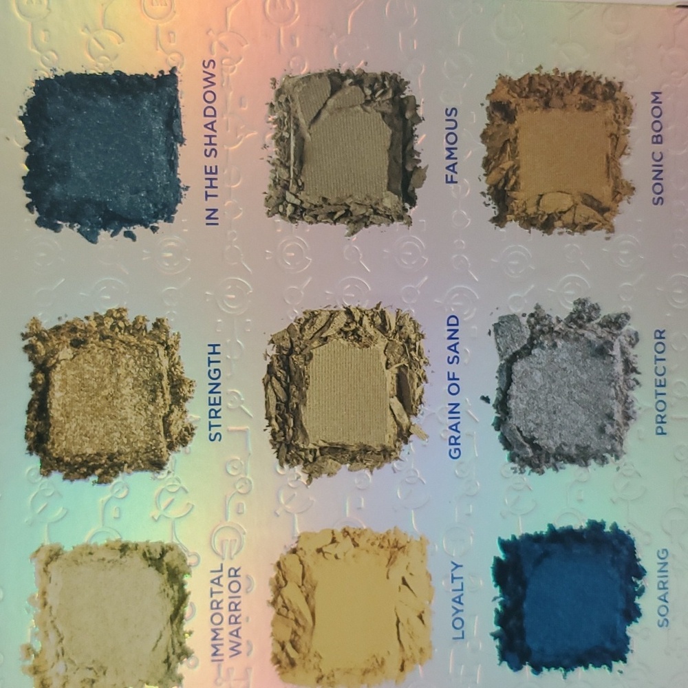 NIB Urban Decay x Marvel ETERNALS Eyeshadow Palette - Picture 9 of 14
